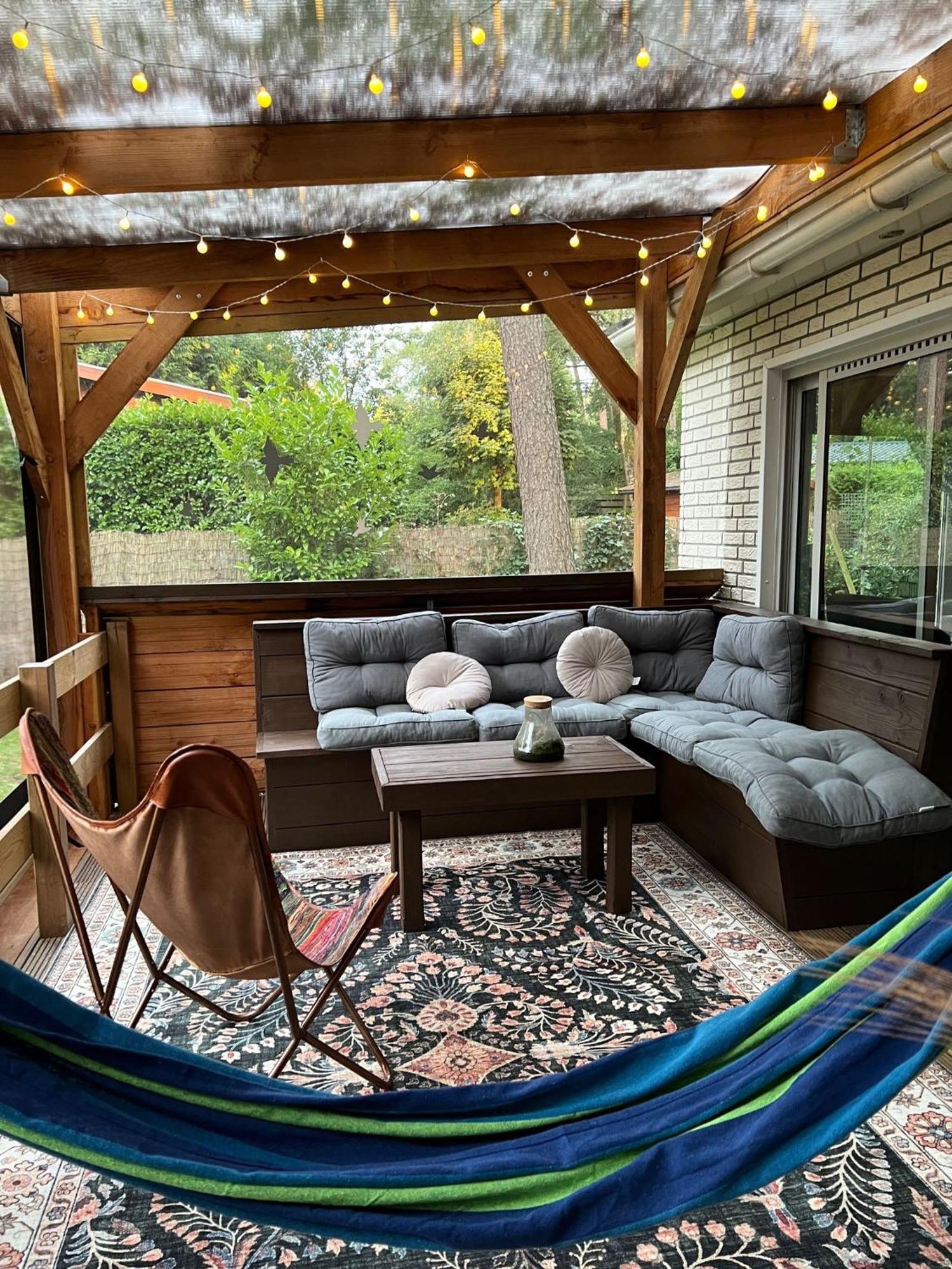 Cosy Chalet Veluwe With A Spacious Garden And Veranda Doornspijk ภายนอก รูปภาพ
